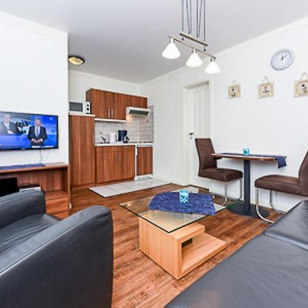 Haus Elfriede, Appartment Nordstrand Wohnung 3 นอร์เดอร์ไน ภายนอก รูปภาพ